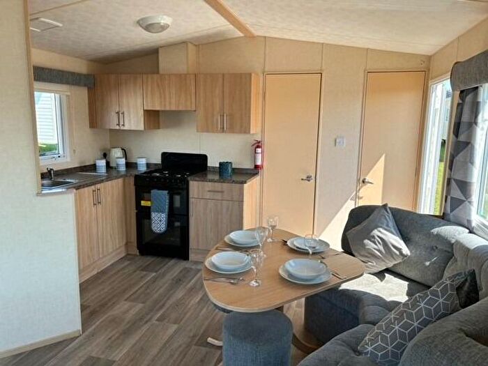 2 Bedroom Caravan For Sale In Manor Park Caravan Site, Manor Road, Hunstanton, Norfolk, PE36