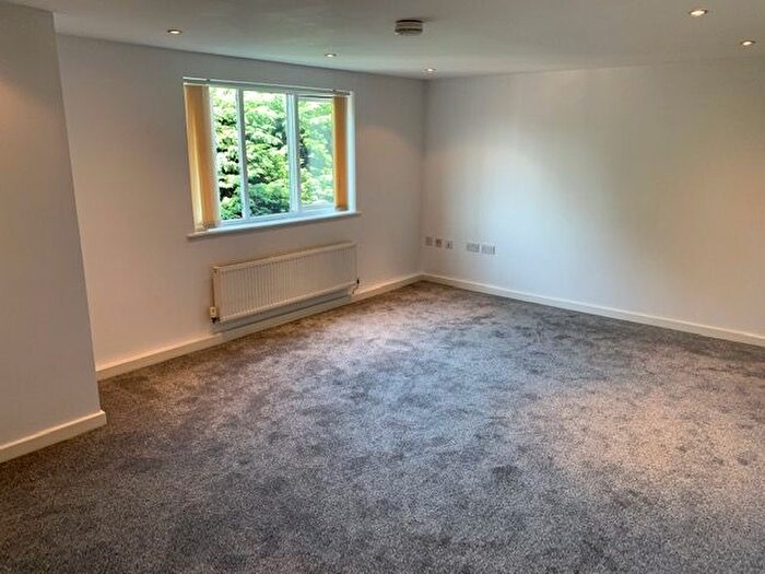2 Bedroom Flat To Rent In Clos Dewi Sant, Canton, Cardiff, CF11