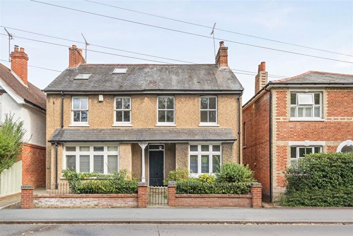 3 Bedroom Property For Sale In Kings Ride, Camberley, GU15