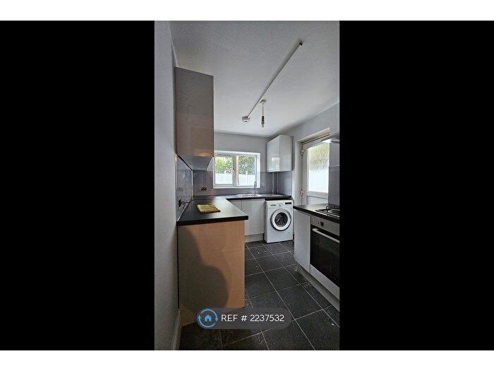 3 Bedroom End Of Terrace House To Rent In Easton, Bristol, BS5