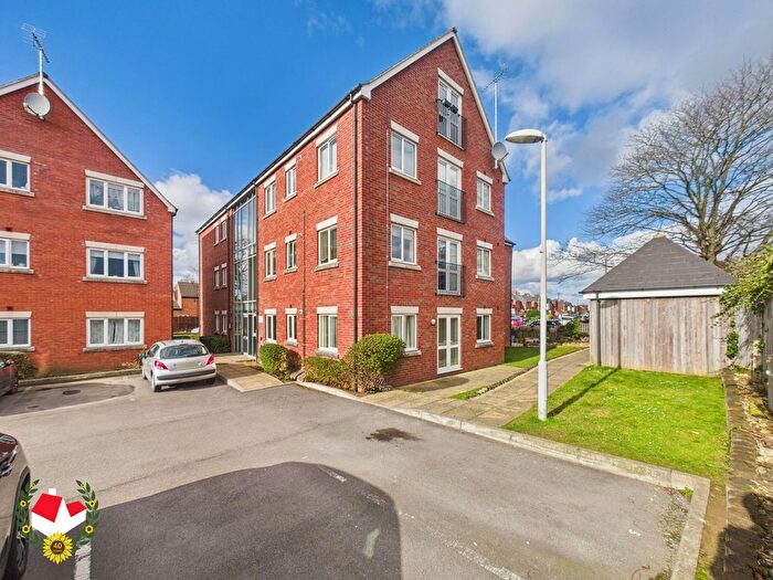 2 Bedroom Property For Sale In Bloomfield Terrace, Gloucester, GL1
