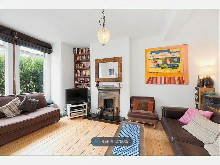 4 Bedroom Terraced House To Rent In Eastcombe Av., London SE7
