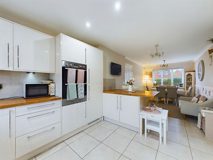 4 Bedroom Detached House For Sale In Pasture Close, Blackpool, Lancashire, FY4