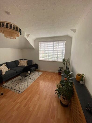 1 Bedroom Flat To Rent In Chatham Hill, ME5