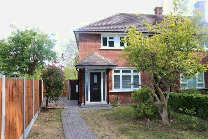 2 Bedroom Property To Rent In Hawksmoor Green, Brentwood, CM13