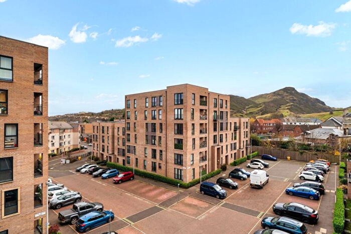 1 Bedroom Flat For Sale In Elsie Inglis Way, Edinburgh, EH7