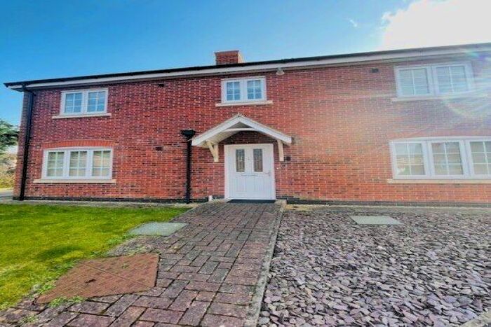 2 Bedroom Flat To Rent In Granary Close, Spilsby, PE23