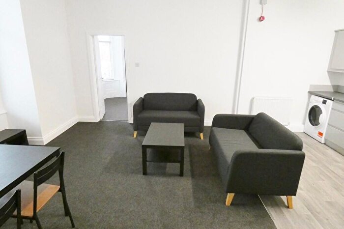 2 Bedroom Flat To Rent In Holmfield Road, Fulwood, PR2