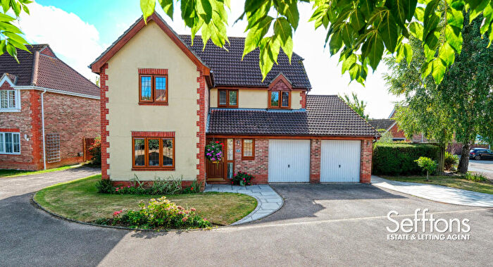 4 Bedroom Detached House For Sale In Culverin Close, Norwich, Norfolk, NR7