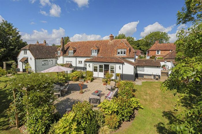 4 Bedroom Detached House For Sale In Cobwebs, Kake Street, Waltham, CT4