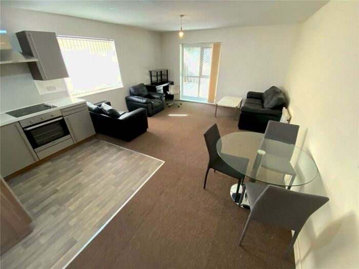 3 Bedroom Apartment To Rent In Wilbraham Court Two, Fallowfield, Manchester, M14