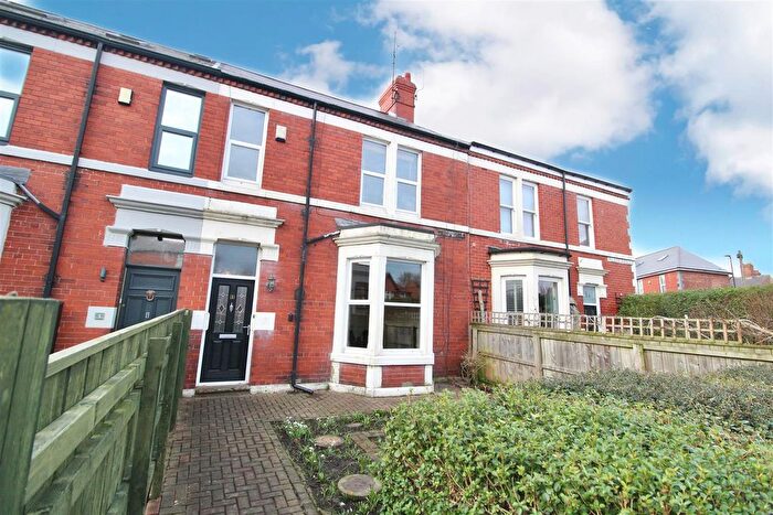 3 Bedroom Terraced House For Sale In Melrose Avenue, Whitley Bay, NE25