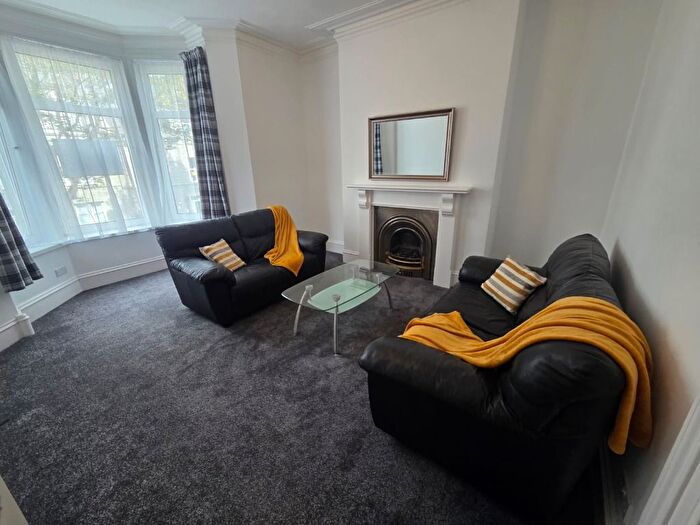 1 Bedroom Flat To Rent In Union Grove, City Centre, Aberdeen, AB10