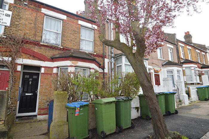 2 Bedroom Terraced House For Sale In Liffler Road, London, SE18