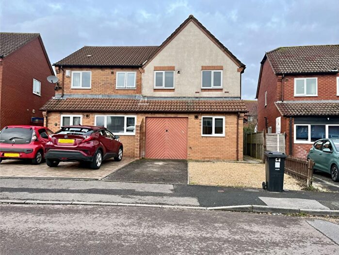 3 Bedroom Semi-Detached House To Rent In Stanshaws Close, Bradley Stoke, Bristol, BS32