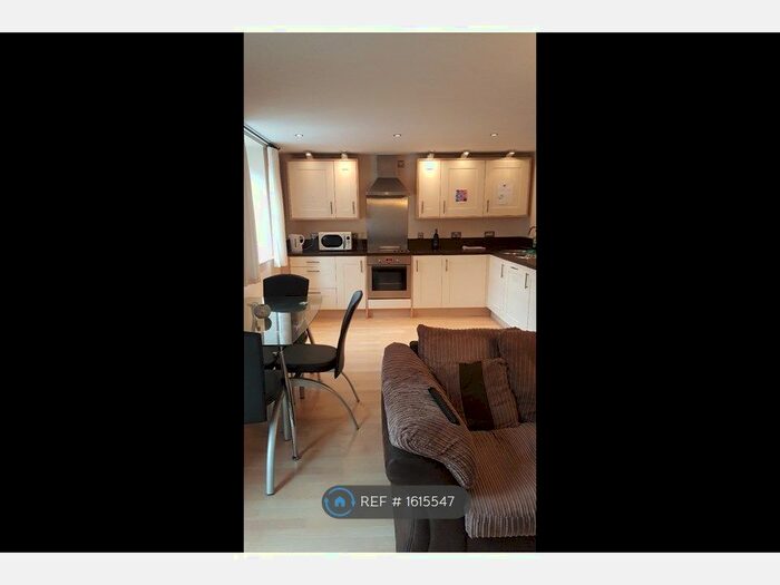 2 Bedroom Flat To Rent In Jenner House, Nottingham, NG3