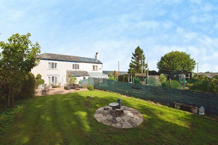 3 Bedroom Semi Detached House For Sale In Honiton, Devon, EX14