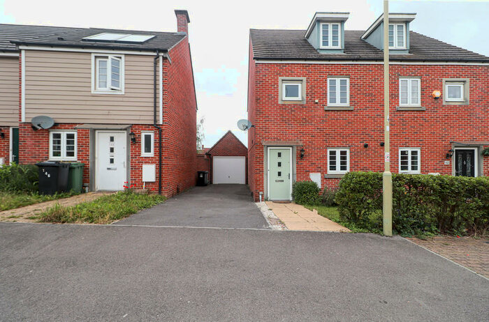 3 Bedroom Semi-Detached House To Rent In Appleton Drive, Basingstoke, RG24