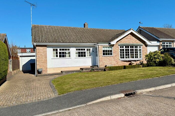 3 Bedroom Detached Bungalow For Sale In Parkdale, Danbury, Chelmsford, CM3