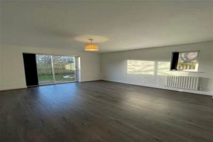 2 Bedroom House To Rent In Haslam Court, BB10