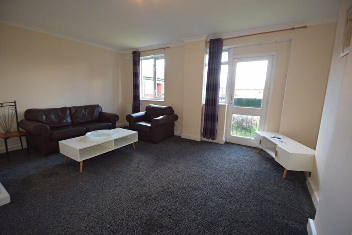 2 Bedroom Apartment To Rent In Kielder Square, Eccles New Road, Salford, M5