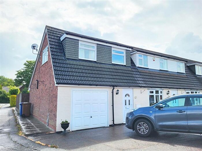 1 Bedroom Flat To Rent In Raven Road, Yoxall, Burton-On-Trent, Staffordshire, DE13