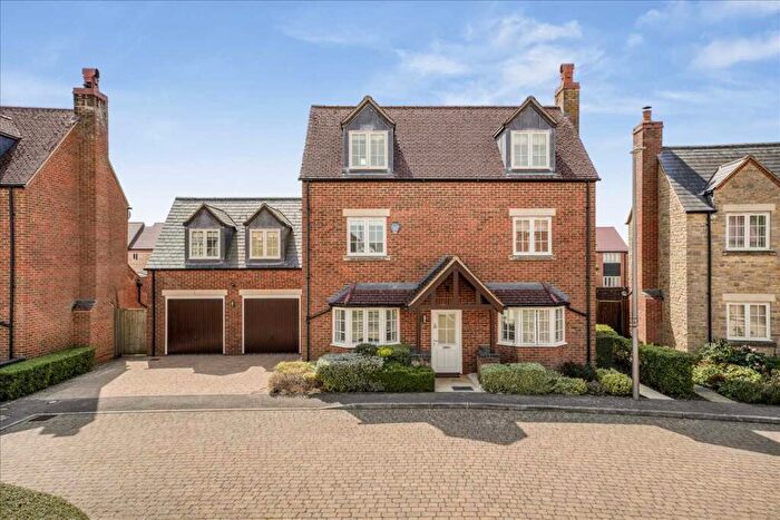 5 Bedroom Detached House For Sale In Cuckoo Hill Rise, Hanslope, Milton Keynes, MK19