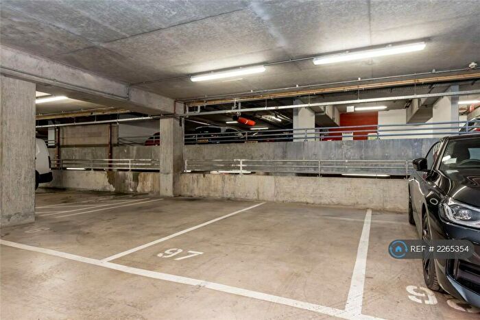 1 Bedroom Flat To Rent In Simpson Loan, Edinburgh, EH3