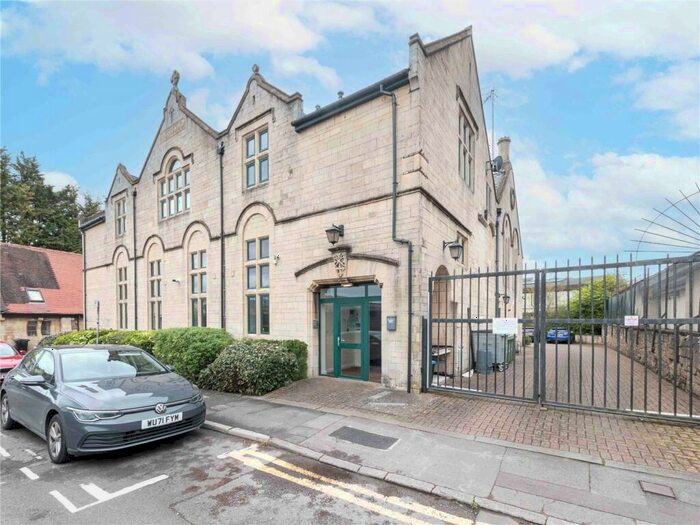 1 Bedroom Apartment To Rent In Dorset Close, Bath, Somerset, BA2