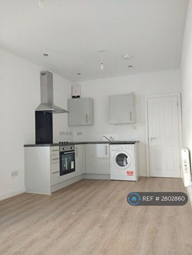 1 Bedroom Flat To Rent In Grosvenor Road, Rugby, CV21