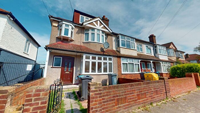 5 Bedroom End Of Terrace House To Rent In Rowan Crescent, London, SW16