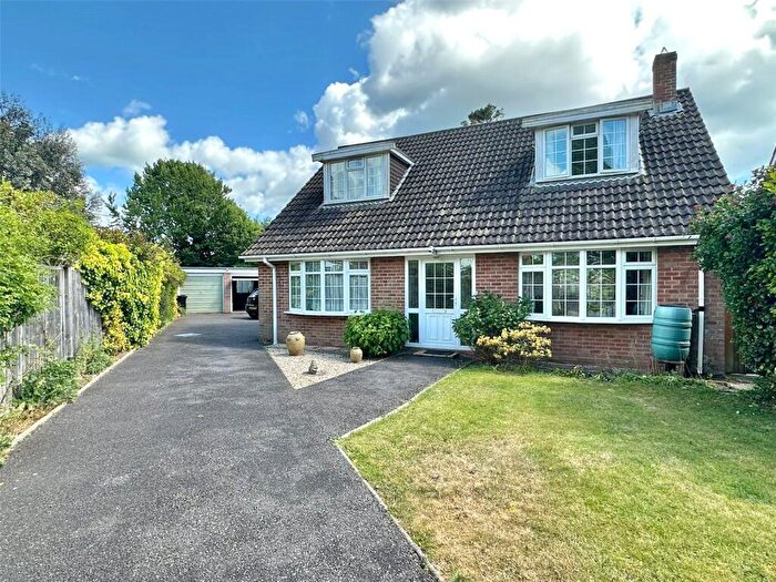 4 Bedroom Detached House For Sale In Manor Close, Milford On Sea, Lymington, Hampshire, SO41