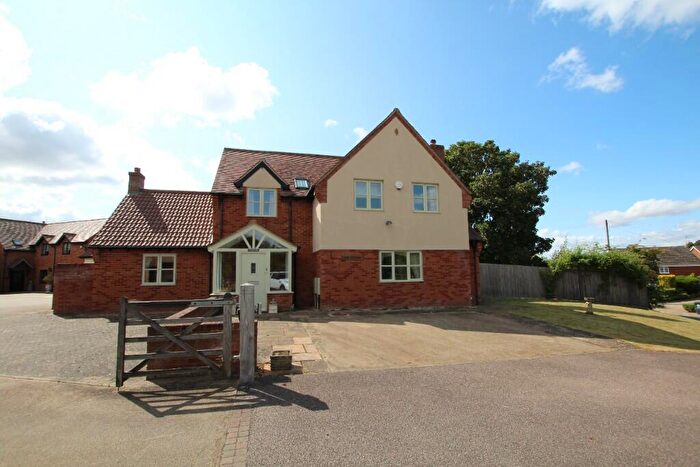 5 Bedroom Detached House To Rent In Clophill Road, Maulden, MK45