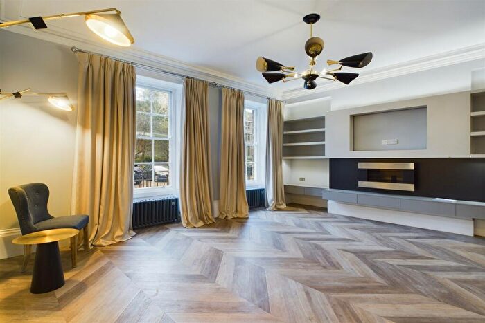 5 Bedroom Terraced House To Rent In Carlton Terrace, Jesmond Road West, Newcastle Upon Tyne, NE2