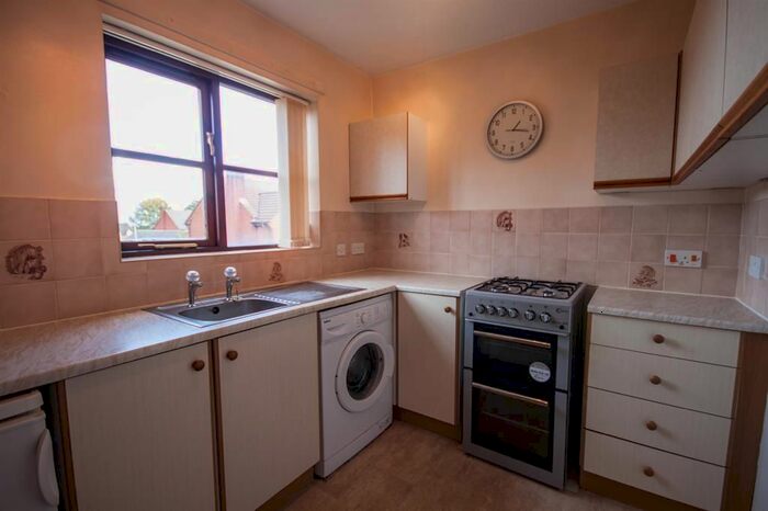 1 Bedroom Flat To Rent In Scholars Gate, Burntwood, WS7