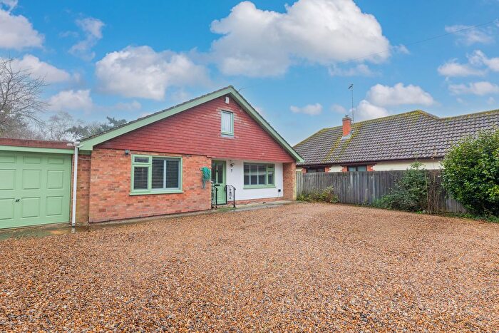 2 Bedroom Detached Bungalow For Sale In Main Road, Ormesby, NR29