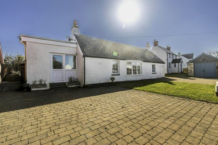3 Bedroom Bungalow For Sale In Ty Gwyn, Marloes, SA62