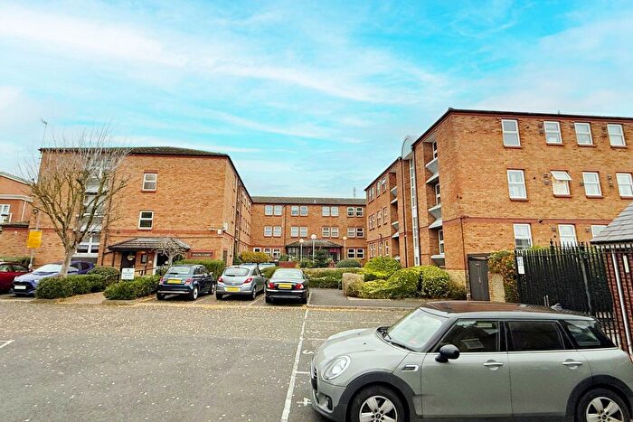 2 Bedroom Flat For Sale In Dyson Court, Lower High Street, Watford, WD17