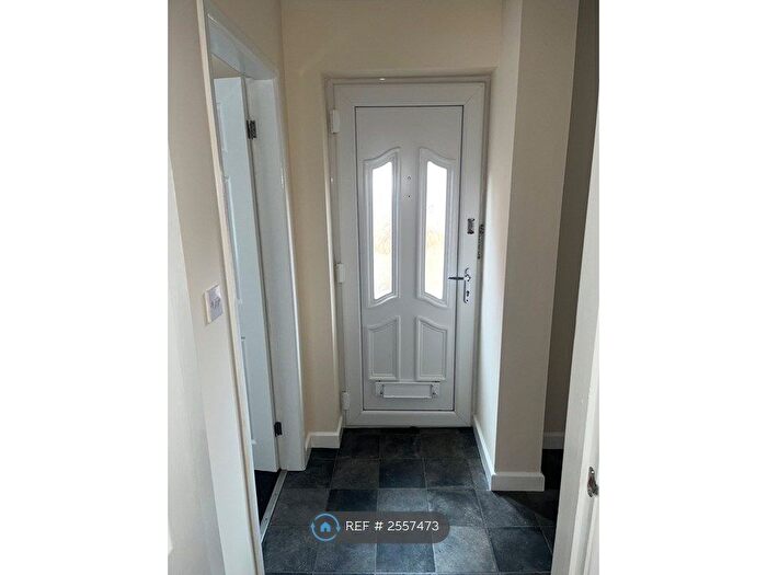 2 Bedroom Flat To Rent In Princes Road, Ellesmere Port, CH65