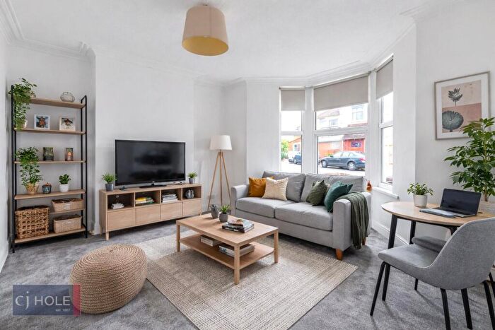 5 Bedroom Terraced House To Rent In Laxey Road, Horfield, Bristol, BS7