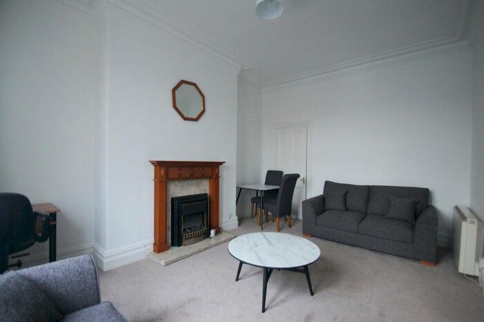 1 Bedroom Flat To Rent In Cardigan Road, Headingley, Leeds, LS6