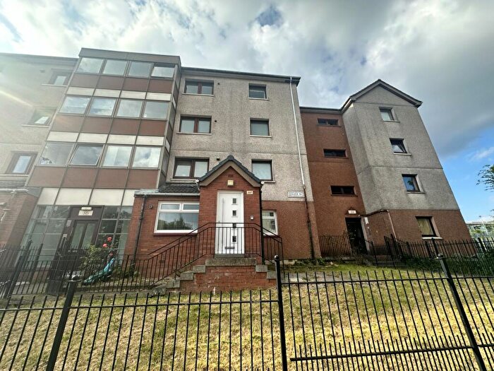 2 Bedroom Flat To Rent In Dougrie Road, G45