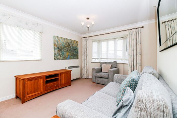 2 Bedroom Flat To Rent In St Thomas Mews, Oxford, OX1