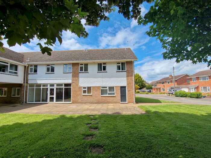 2 Bedroom Maisonette To Rent In Queen Eleanors Court, Long Hanborough, Witney, OX29