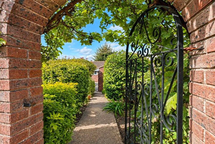4 Bedroom Detached Bungalow For Sale In Brompton Farm Road, Rochester, ME2