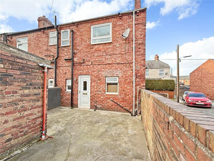 2 Bedroom End Of Terrace House To Rent In Lime Terrace, Langley Park, Durham, DH7