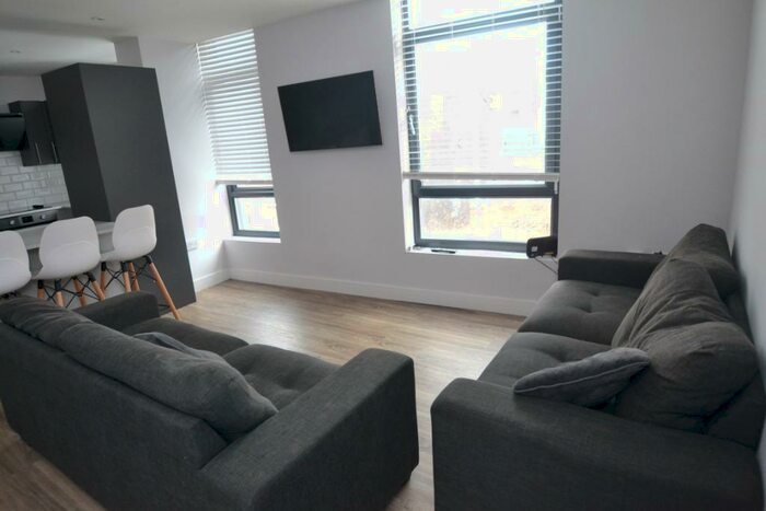 6 Bedroom Flat To Rent In Standish Road, Fallowfield, Manchester, M14