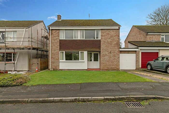 4 Bedroom Property For Sale In Heath Close, Winterbourne, Bristol, BS36