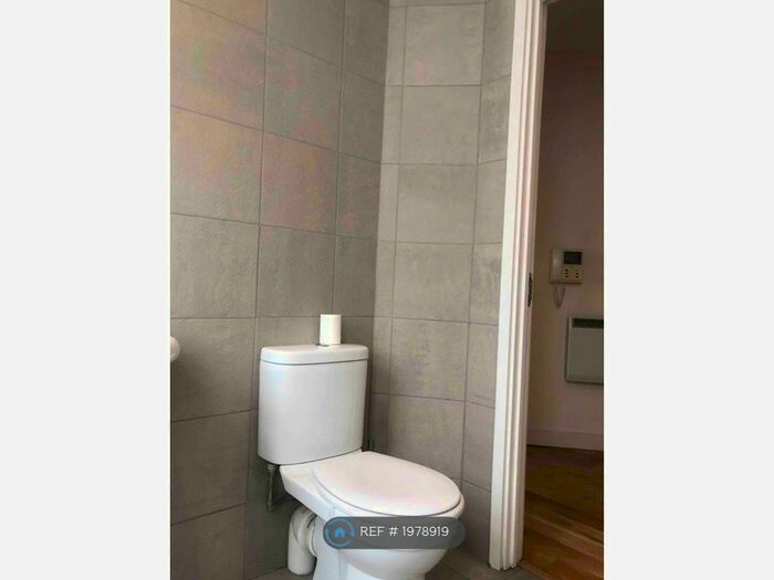 1 Bedroom Flat To Rent In Bristol City Centre, Bristol, BS1