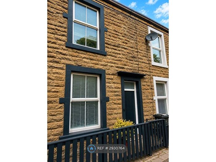 3 Bedroom Terraced House To Rent In Blackburn Road, Rossendale, BB4